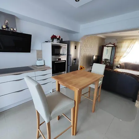 Schickes 110qm In Naehe Vw, Messe,dez Und Orangerie