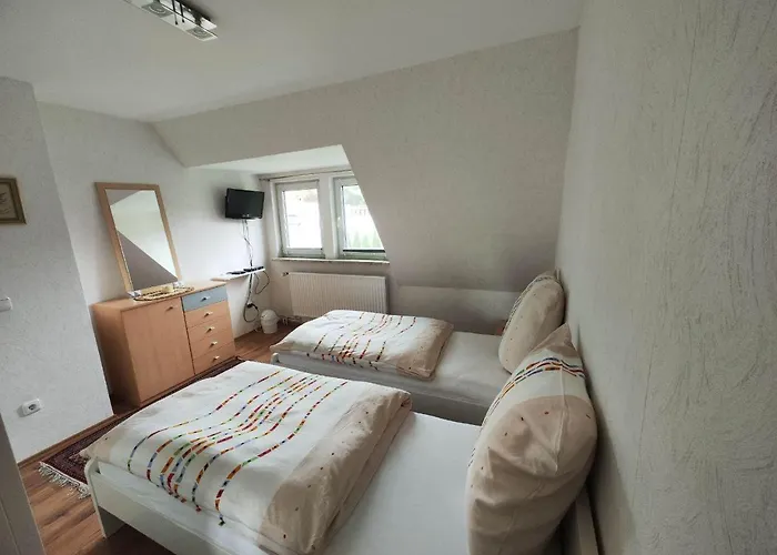 Apartment Schickes 110qm In Naehe Vw, Messe,dez Und Orangerie Kassel