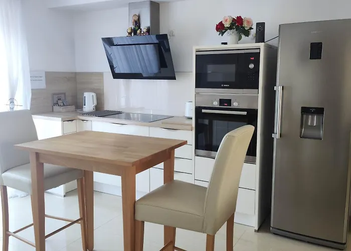 Apartmán Schickes 110qm In Naehe Vw, Messe,dez Und Orangerie *